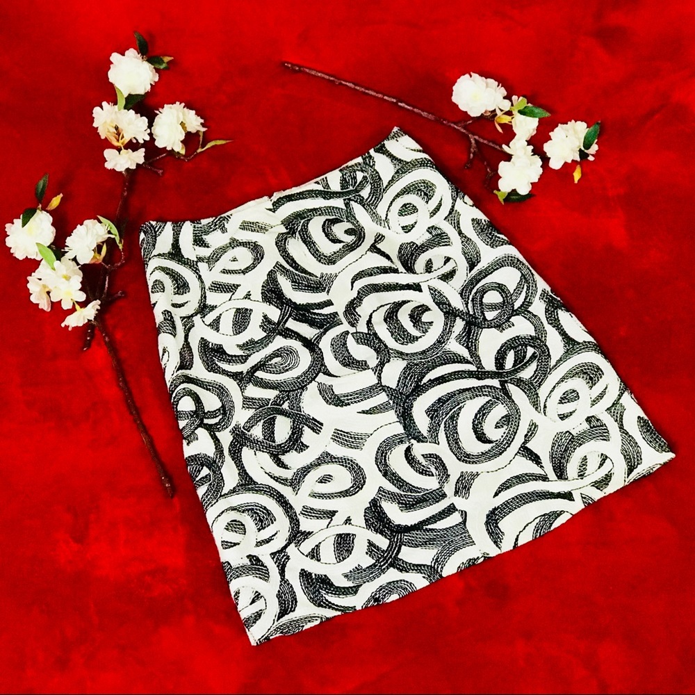 Eccoci Black & White Swirled Pencil Skirt Size 0 - Picture 3 of 4
